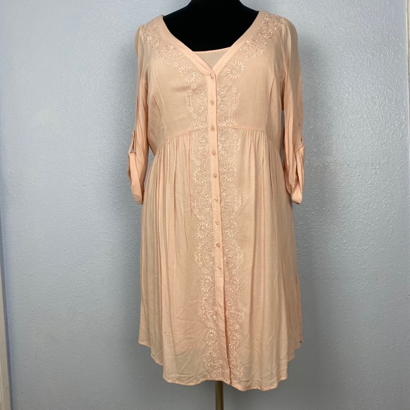 Torrid Women's Blush Embroidered Button Up Shirt Dress Size 2X - Picture 2 of 11